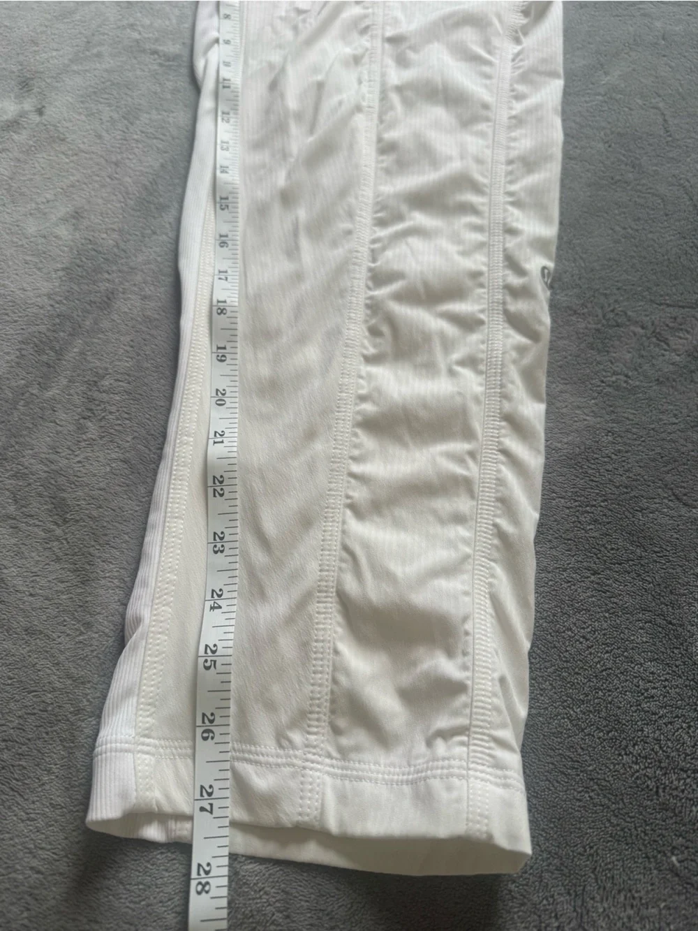 Lululemon White Performance Jogger Pants size 12